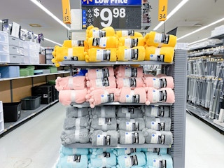 pom throw blankets walmart 2022 1656782526 1656782526