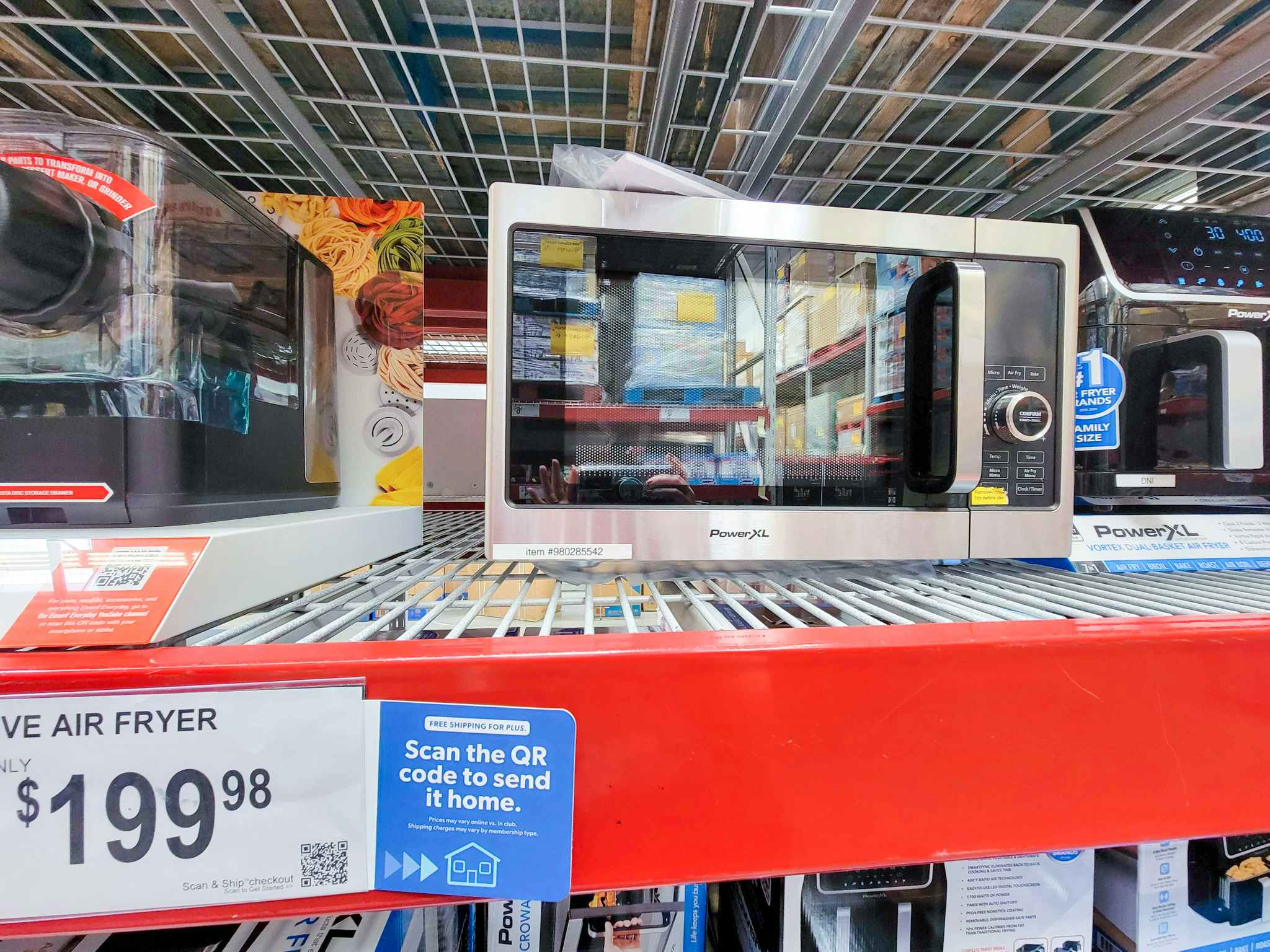 power xl microwave/ air fryer on display