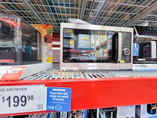 power xl microwave/ air fryer on display 