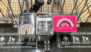lunch notes in a cart at aldi