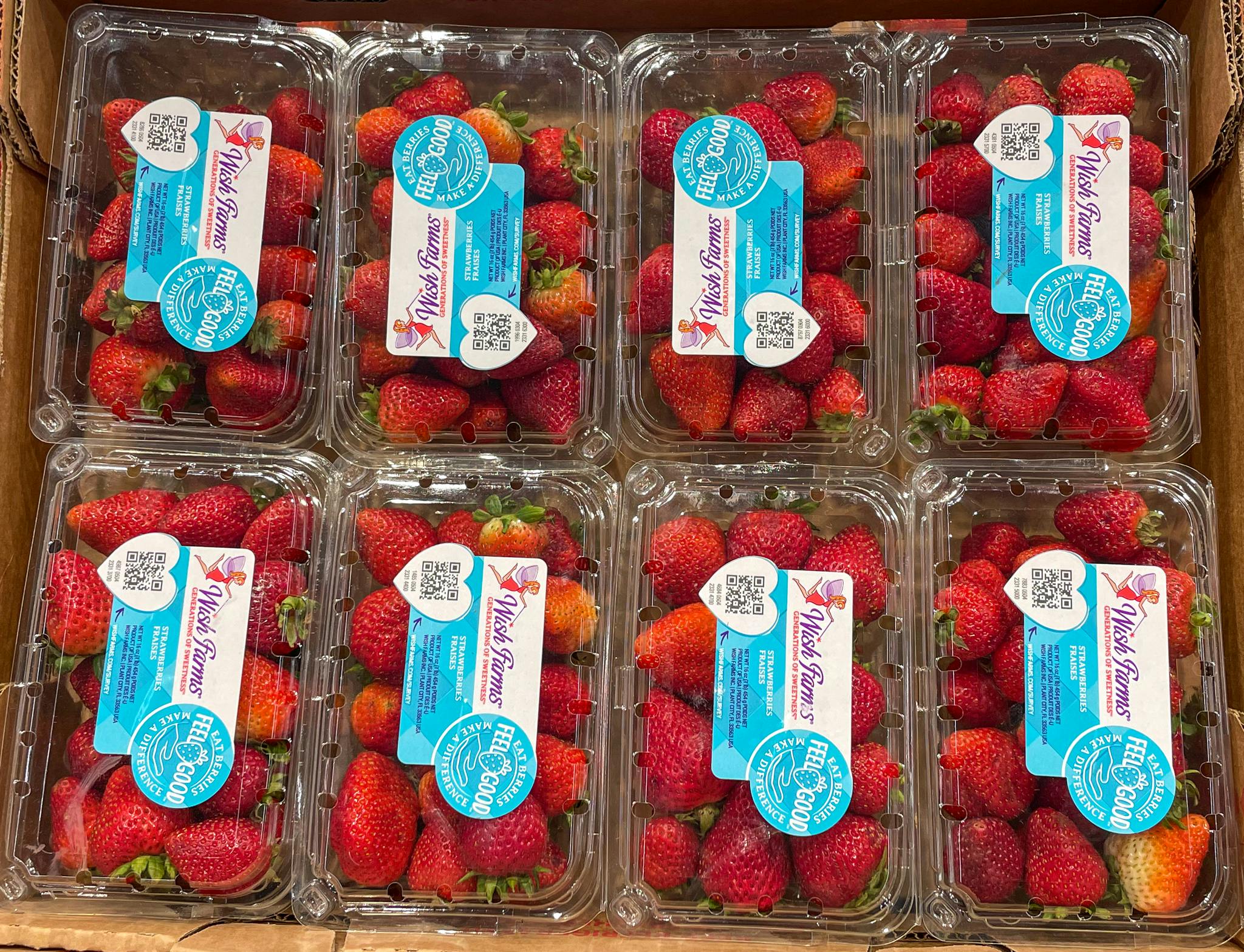 packaged strawberries in a box at aldi 