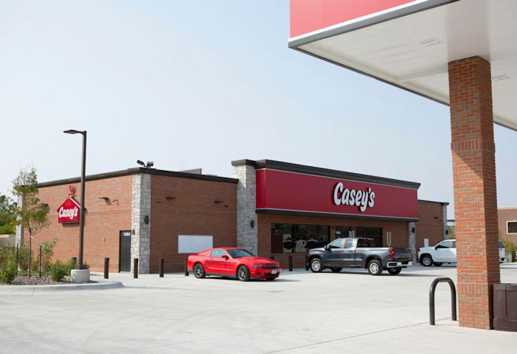 Casey's convenience store storefront