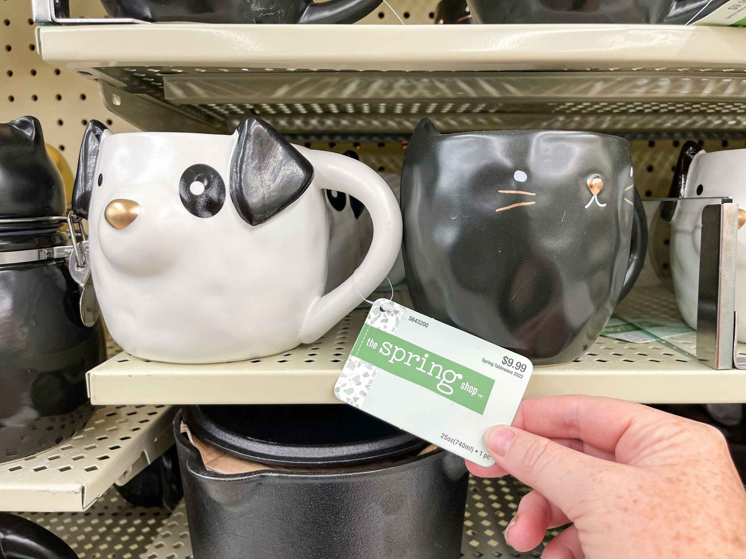animal mugs on shelf