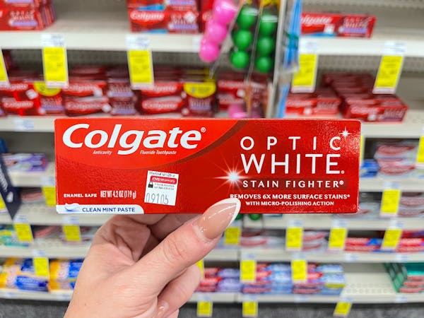 Colgate Optic White Stain Fighter Toothpaste, Just $2.19 on Amazon