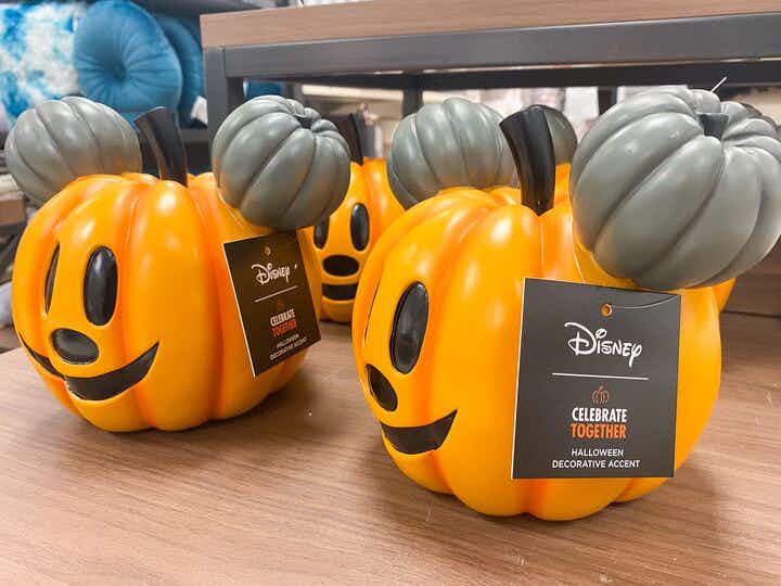 disney halloween pumpkins