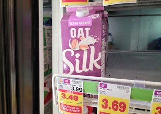 kroger silk oatmilk 8 2022 sv 1660151332 1660151333