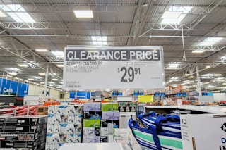 clearance sign for a collapsible rolling cooler for $29.91