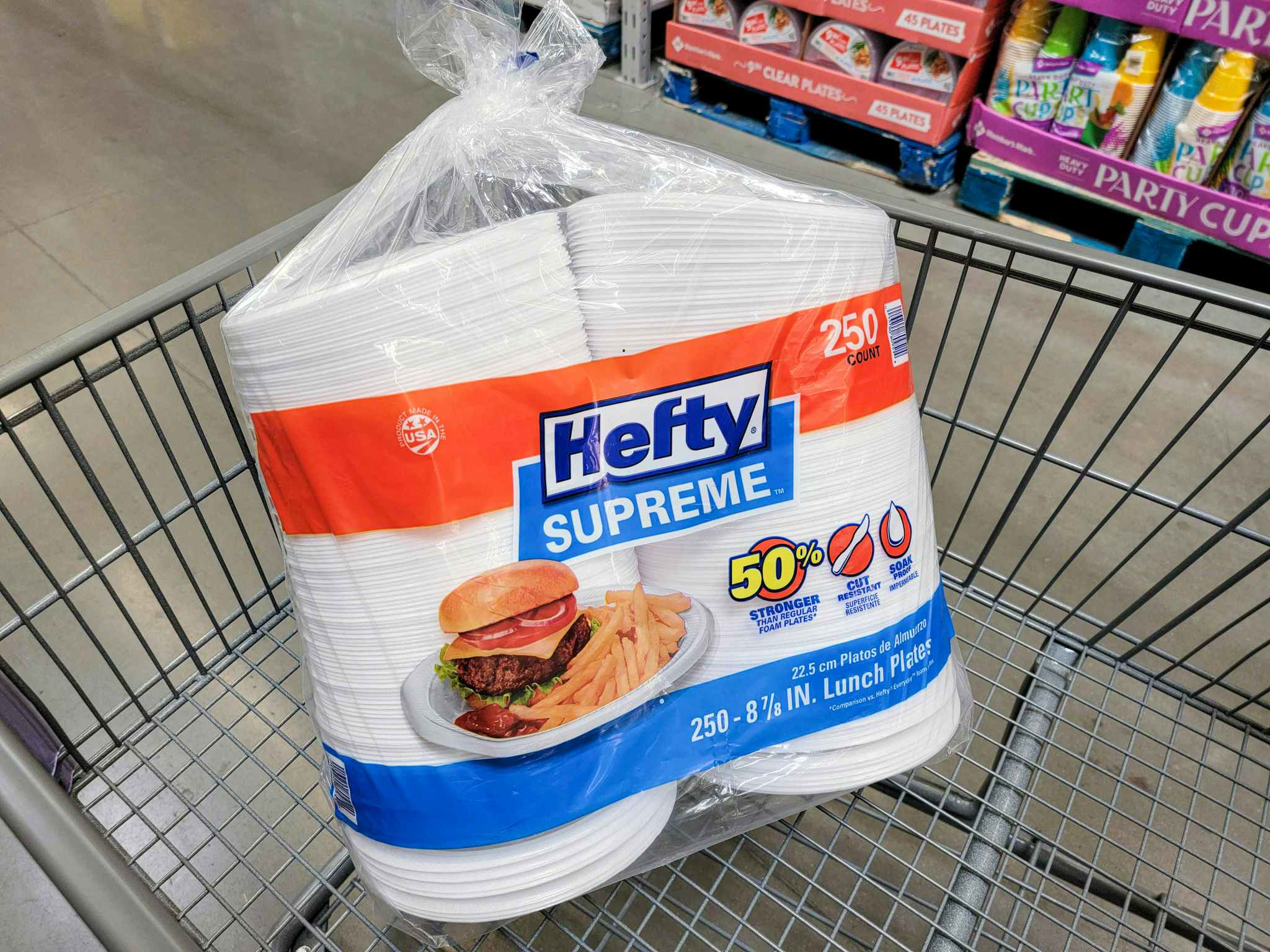 a pack of 250 hefty plates in a cart