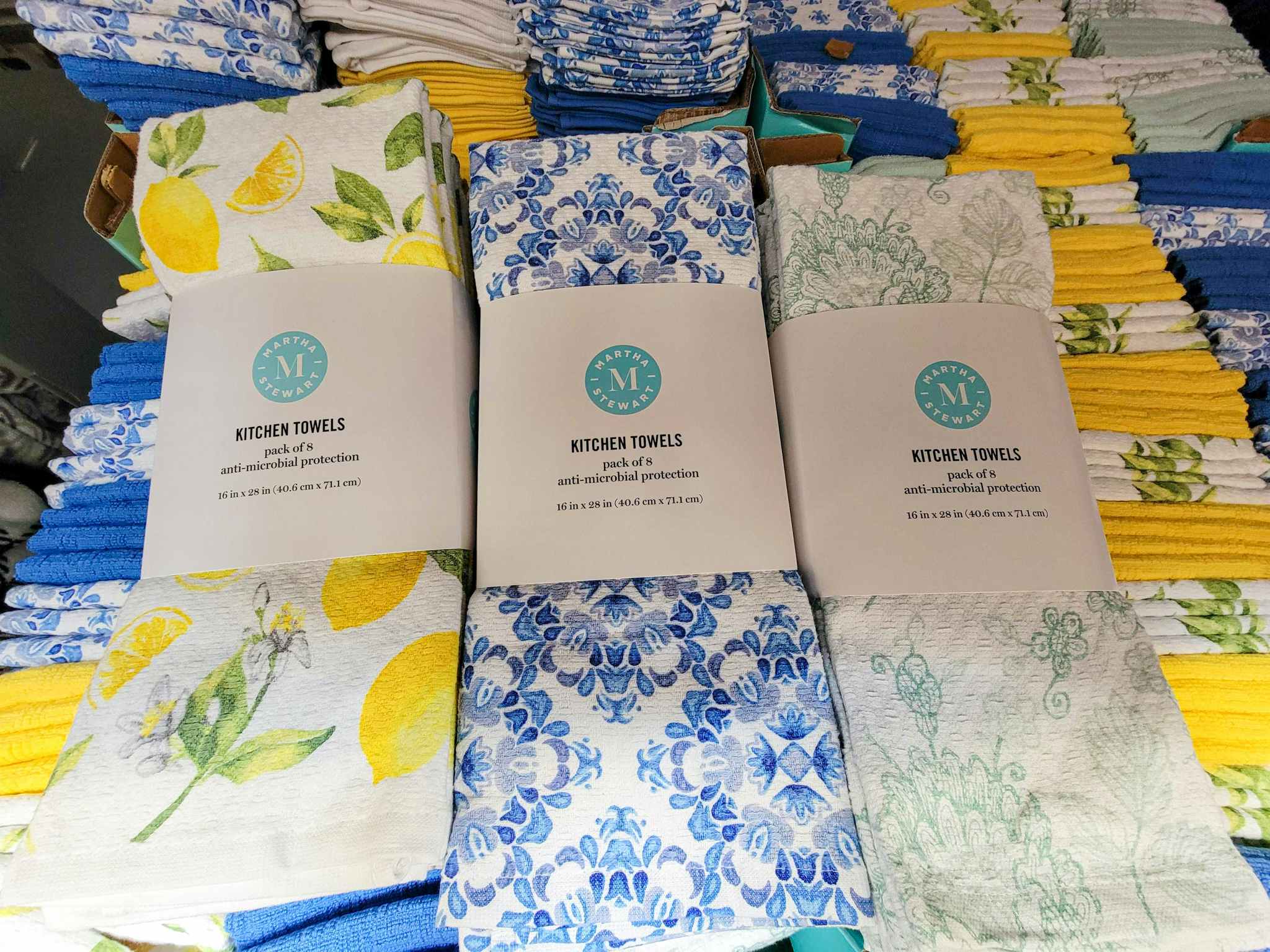 3 8-piece sets of martha stewart kitchen towels