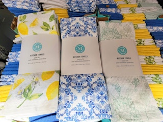 3 8-piece sets of martha stewart kitchen towels