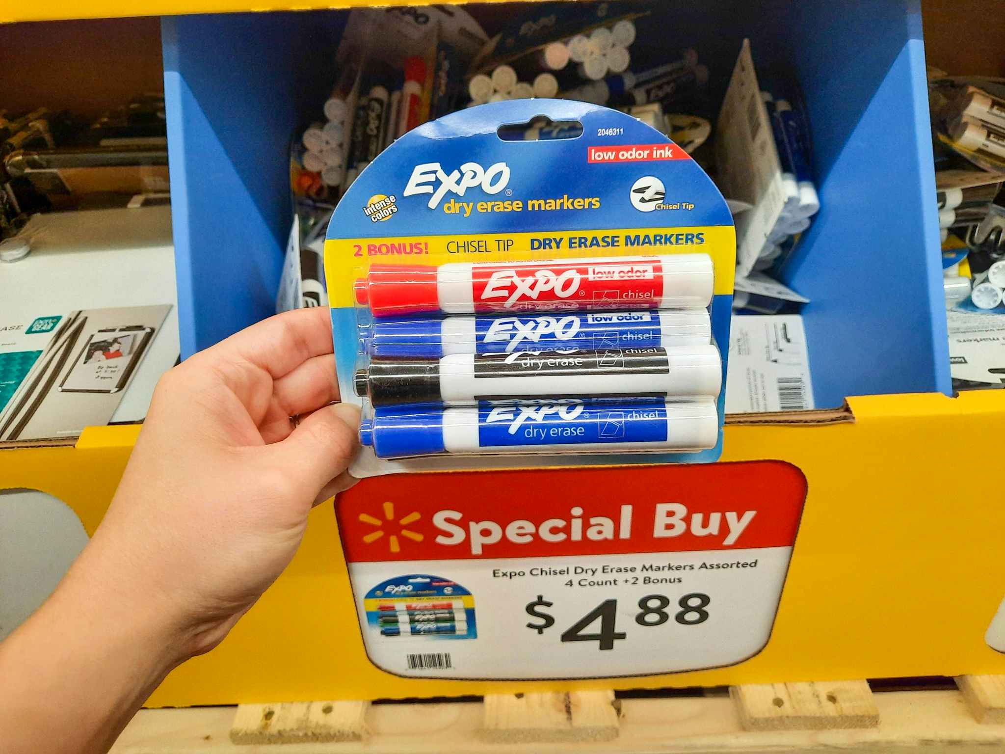 hand holding expo markers at walmart