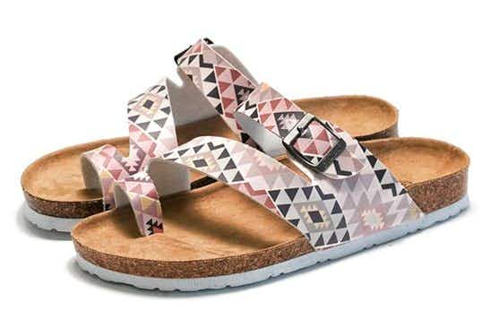 zulily-pink-geometric-tow-strap-sandal-aug-2022