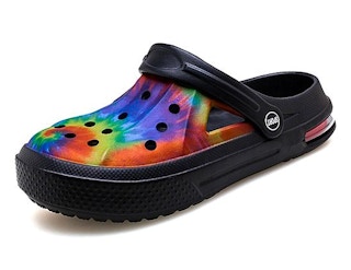 zulily-tie-dye-clog-shoe-aug-2022