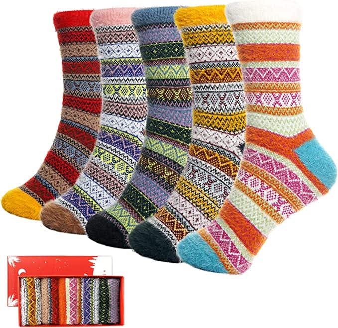 amazon-fuzzy-socks