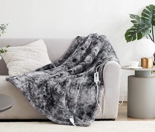 heated throw blanket