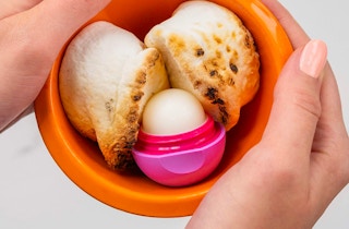 amazon screenshot eos shea butter lip balm toasted marshmallow 1663202895 1663202895 750x492