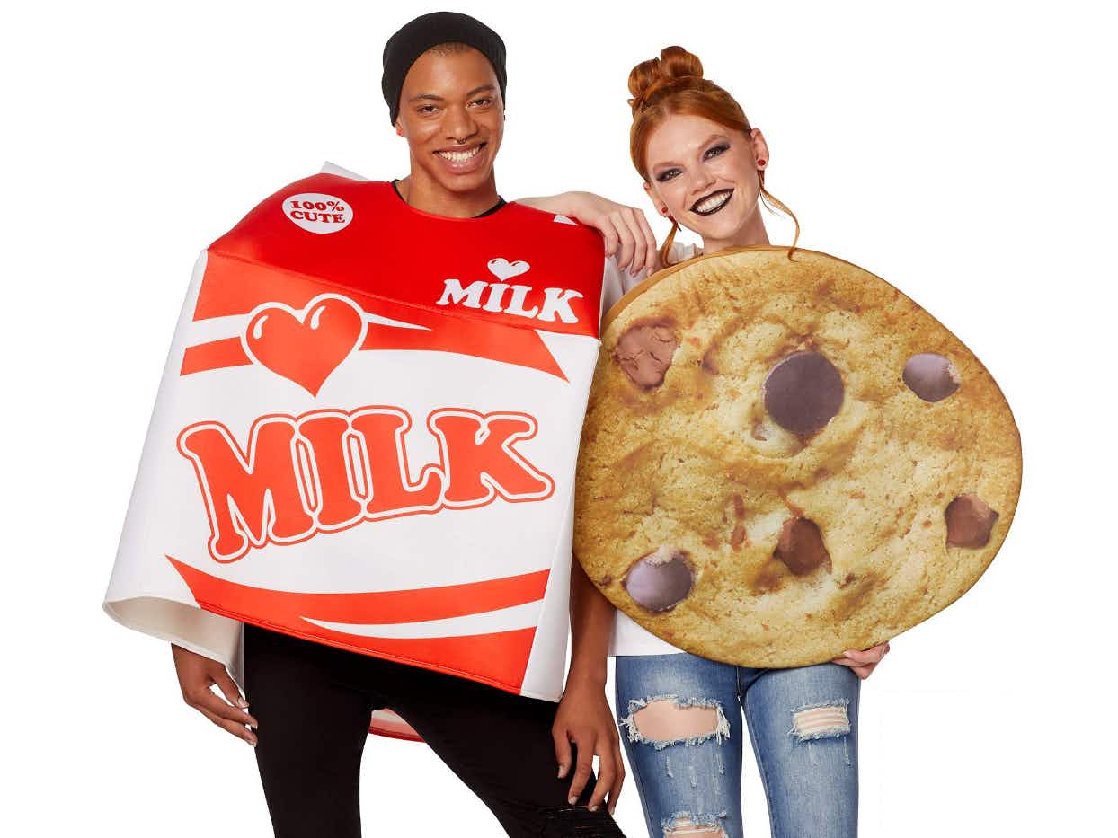 milk and cookies couples halloween costumes
