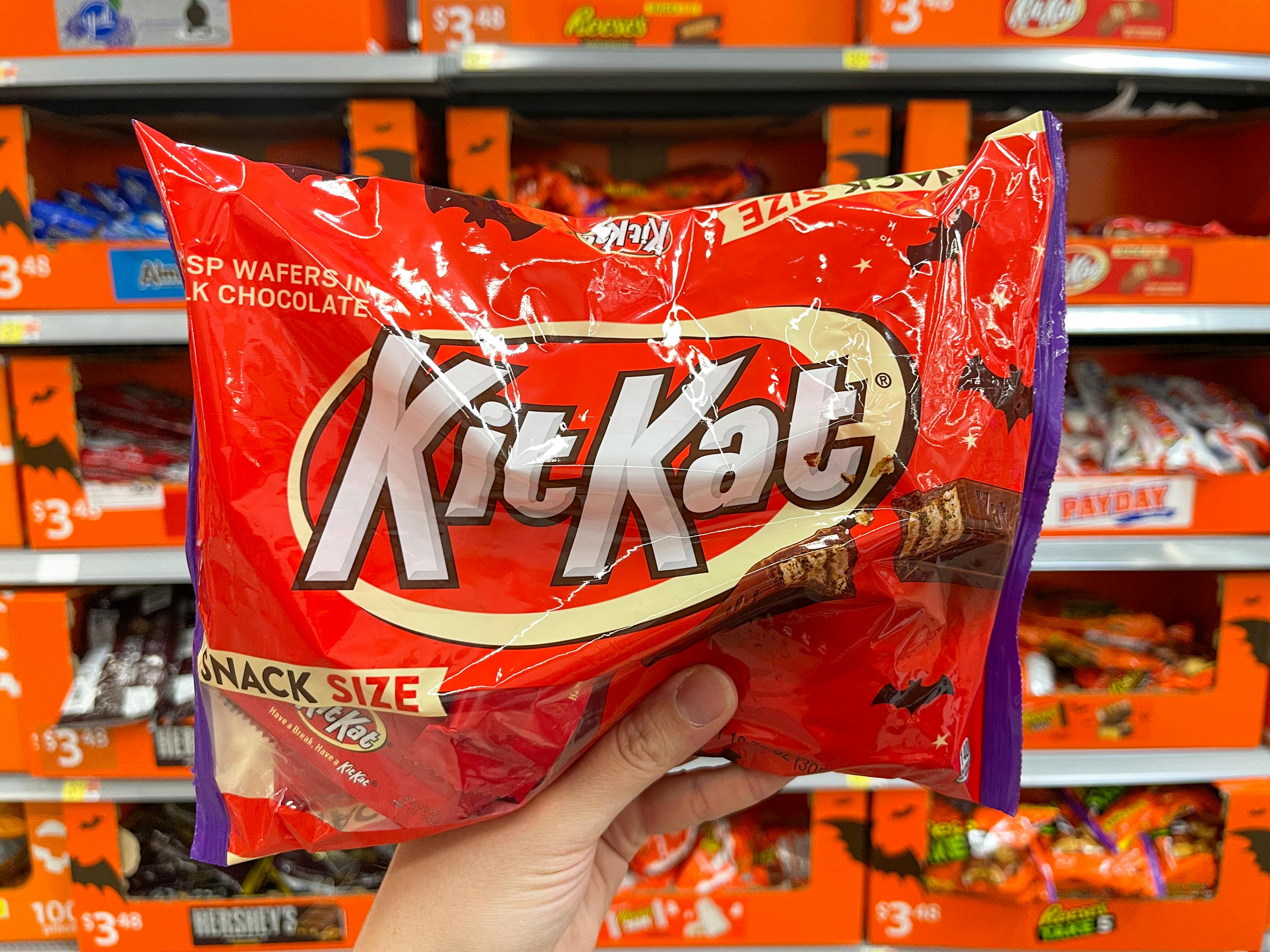 The Cheapest Halloween Candy For 2022 The Krazy Coupon Lady   Halloween Candy Walmart Kit Kat Fun Size Candy Bars 2022 02 1663683772 1663683772 