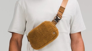 Screenshot of Lululemon fleece sherpa brown bag