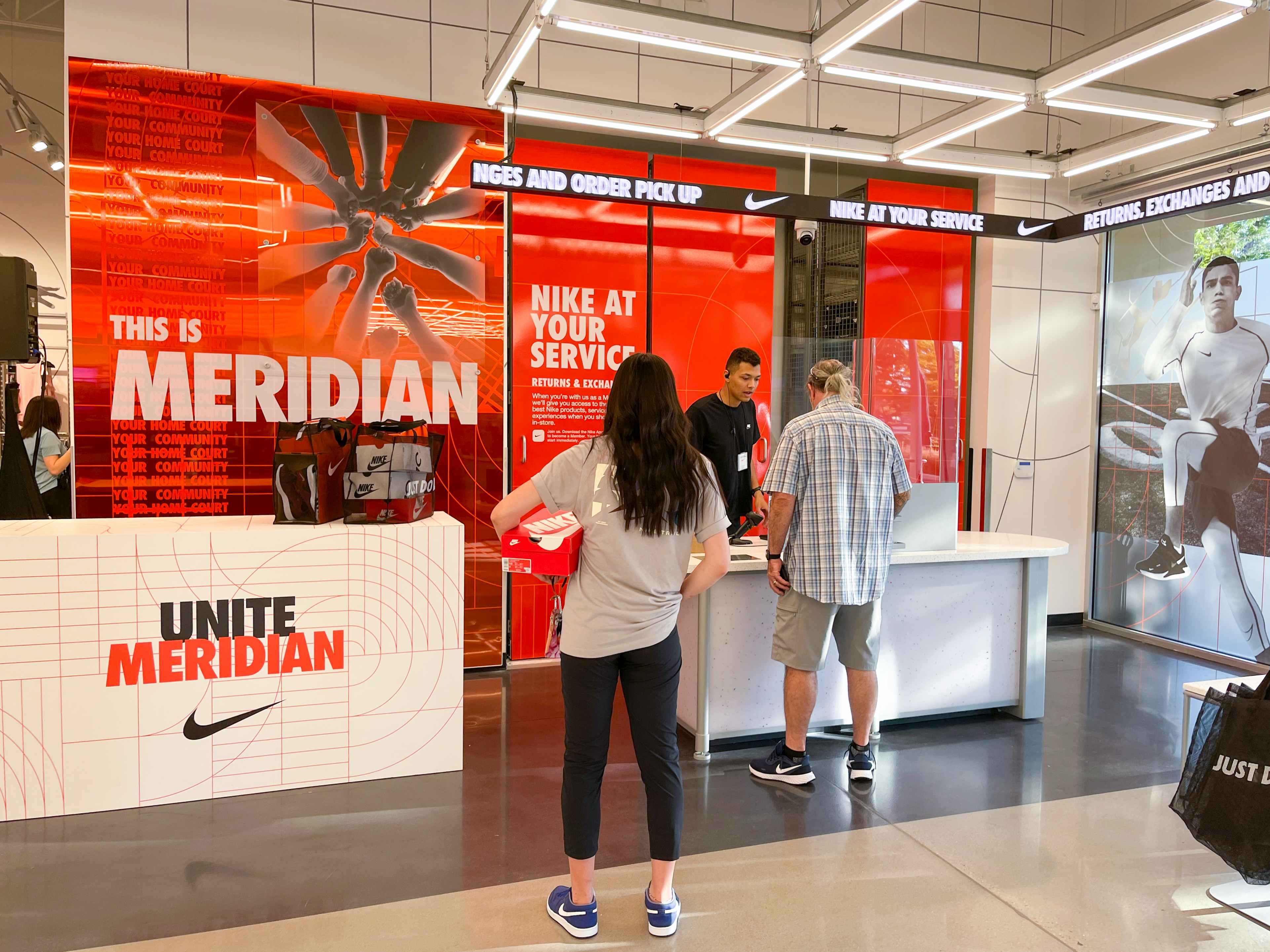 Nike store returns Clearance