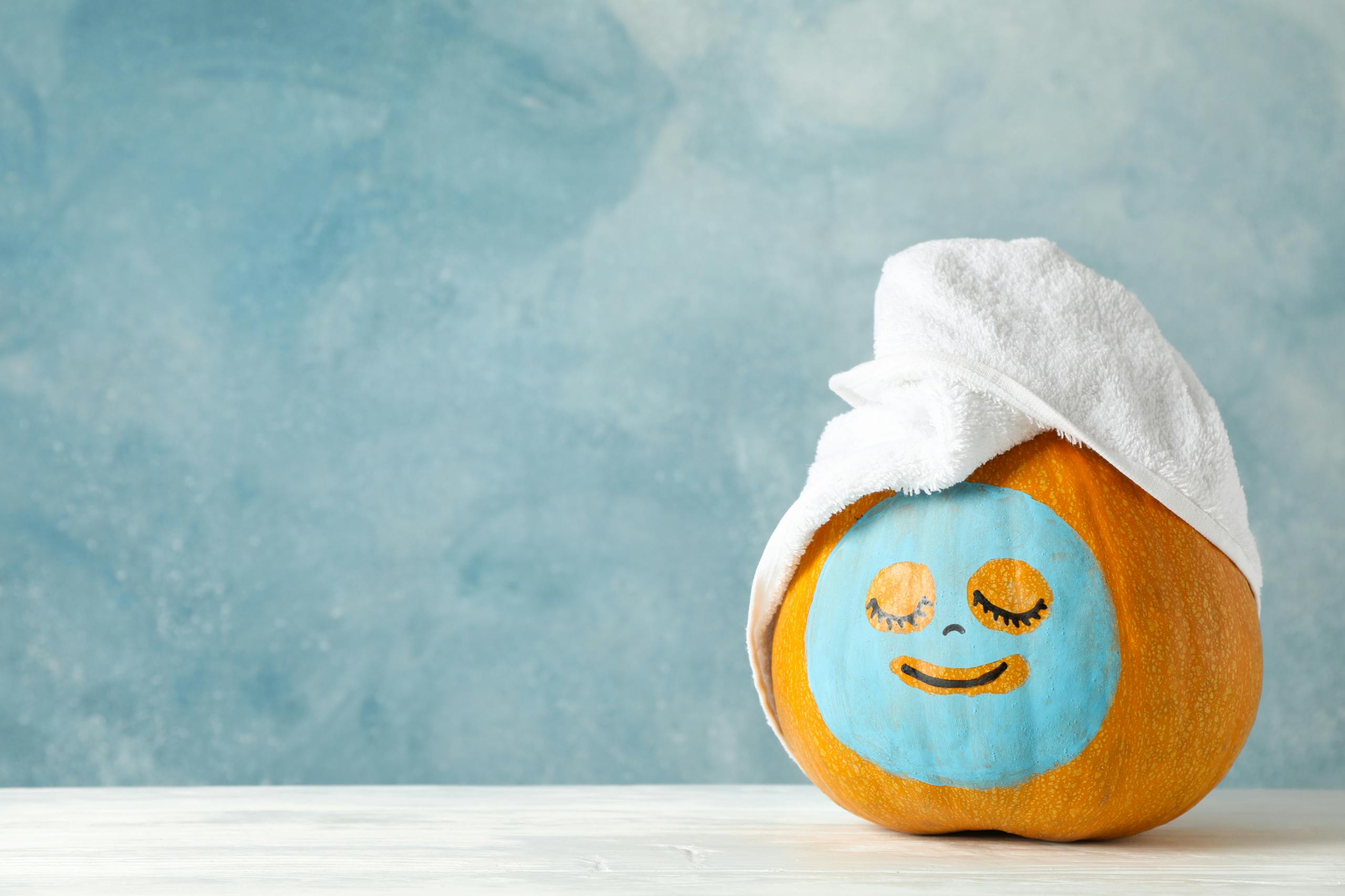 25 Ridiculously Easy No-Carve Pumpkin Decorating Ideas - The Krazy Coupon  Lady