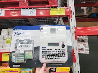 hand holding a brother label maker