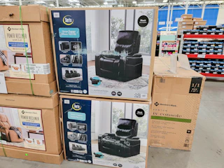 black serta home theater style recliners