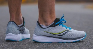 sierra mens guide saucony shoes 