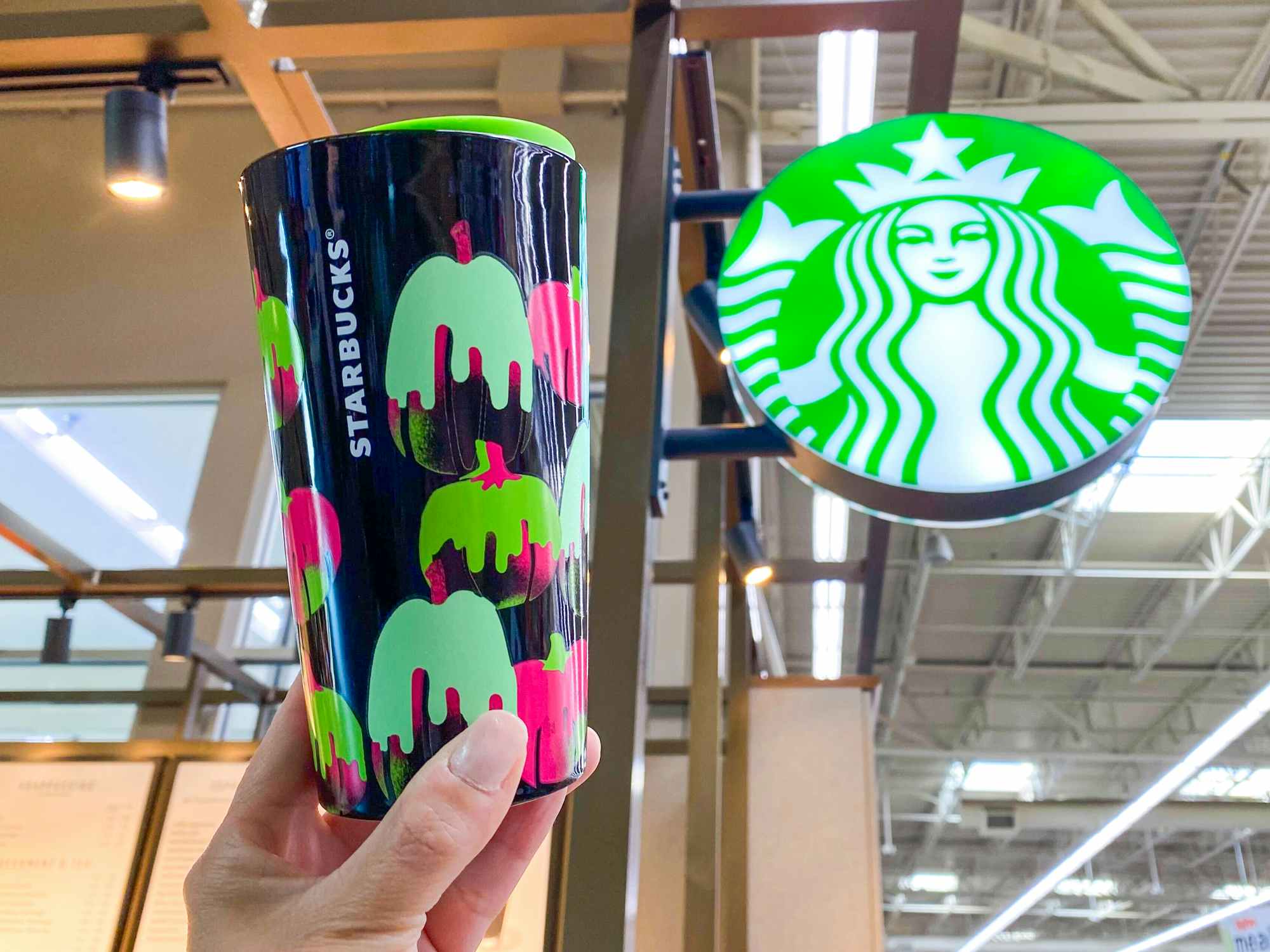 new fall cup at Starbucks