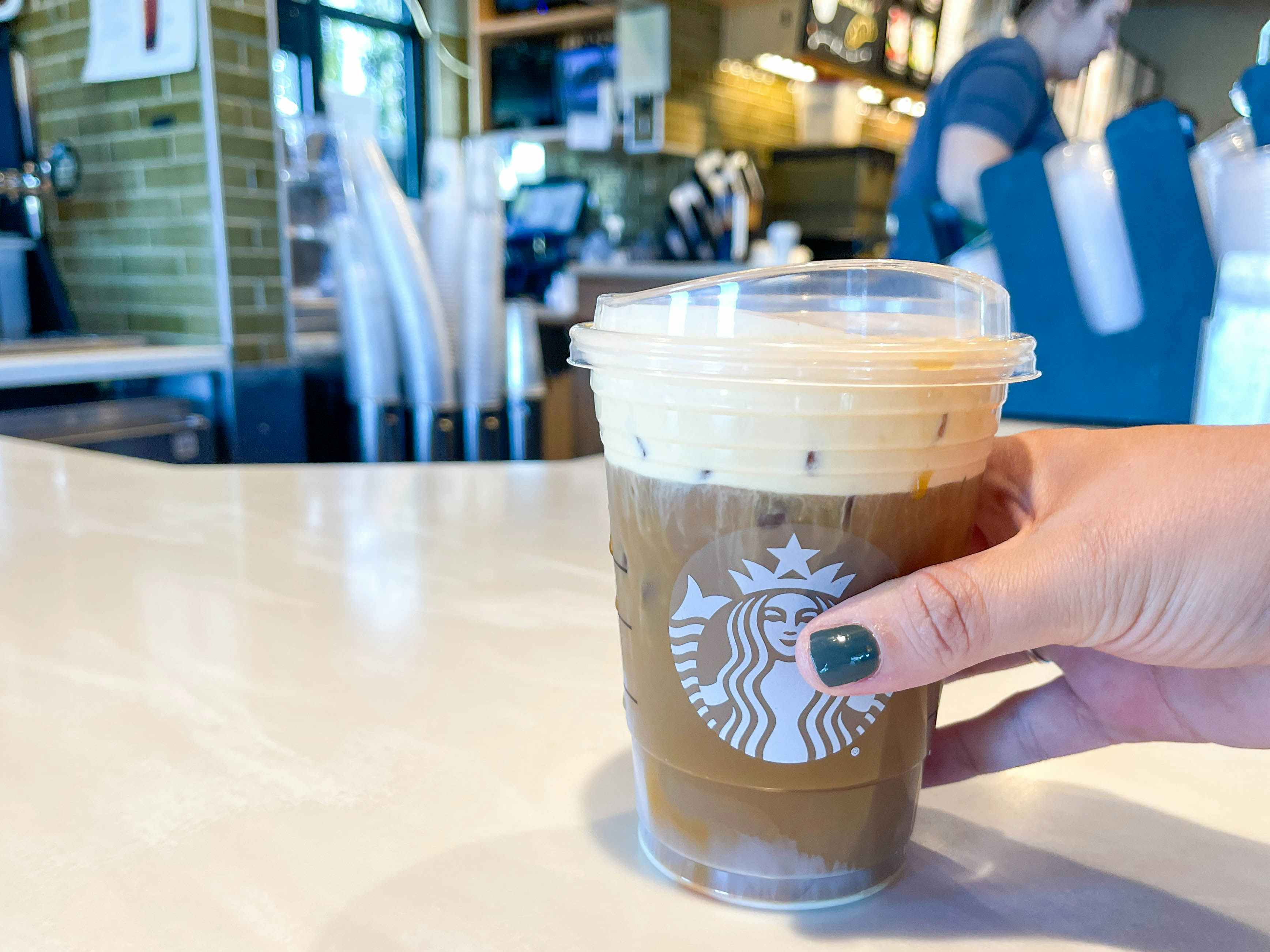 Cinnamon Caramel Cream Nitro Cold Brew: Starbucks Coffee Company