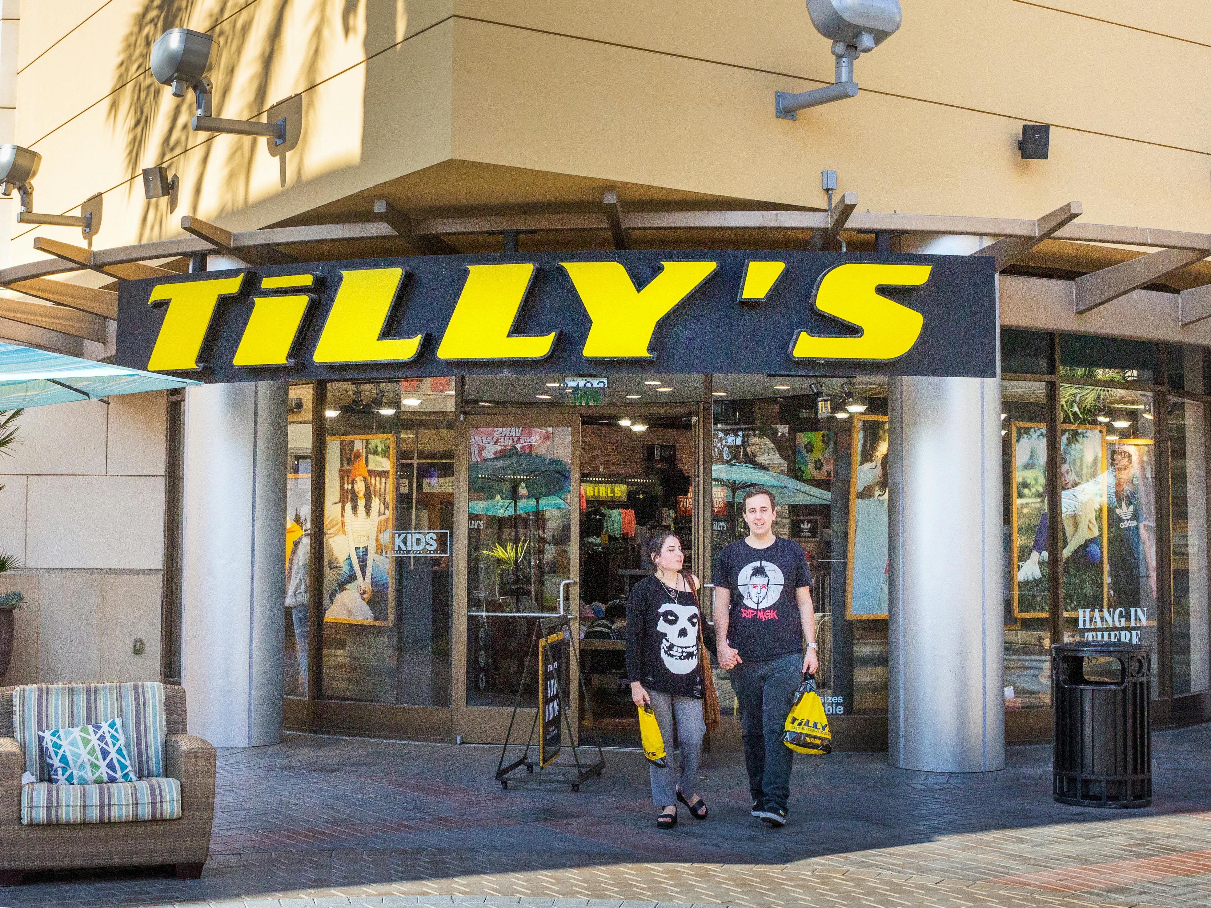 tillys-black-friday-2022-ad-sales-the-krazy-coupon-lady