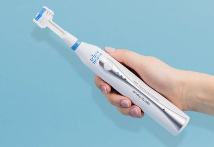 Triple Bristle Electric Toothbrush Kit