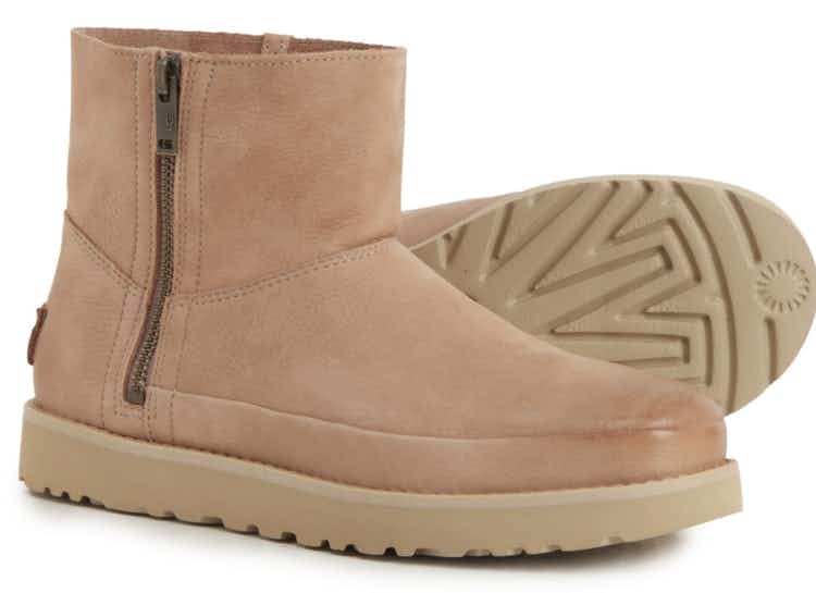 women's ugg boots in tan