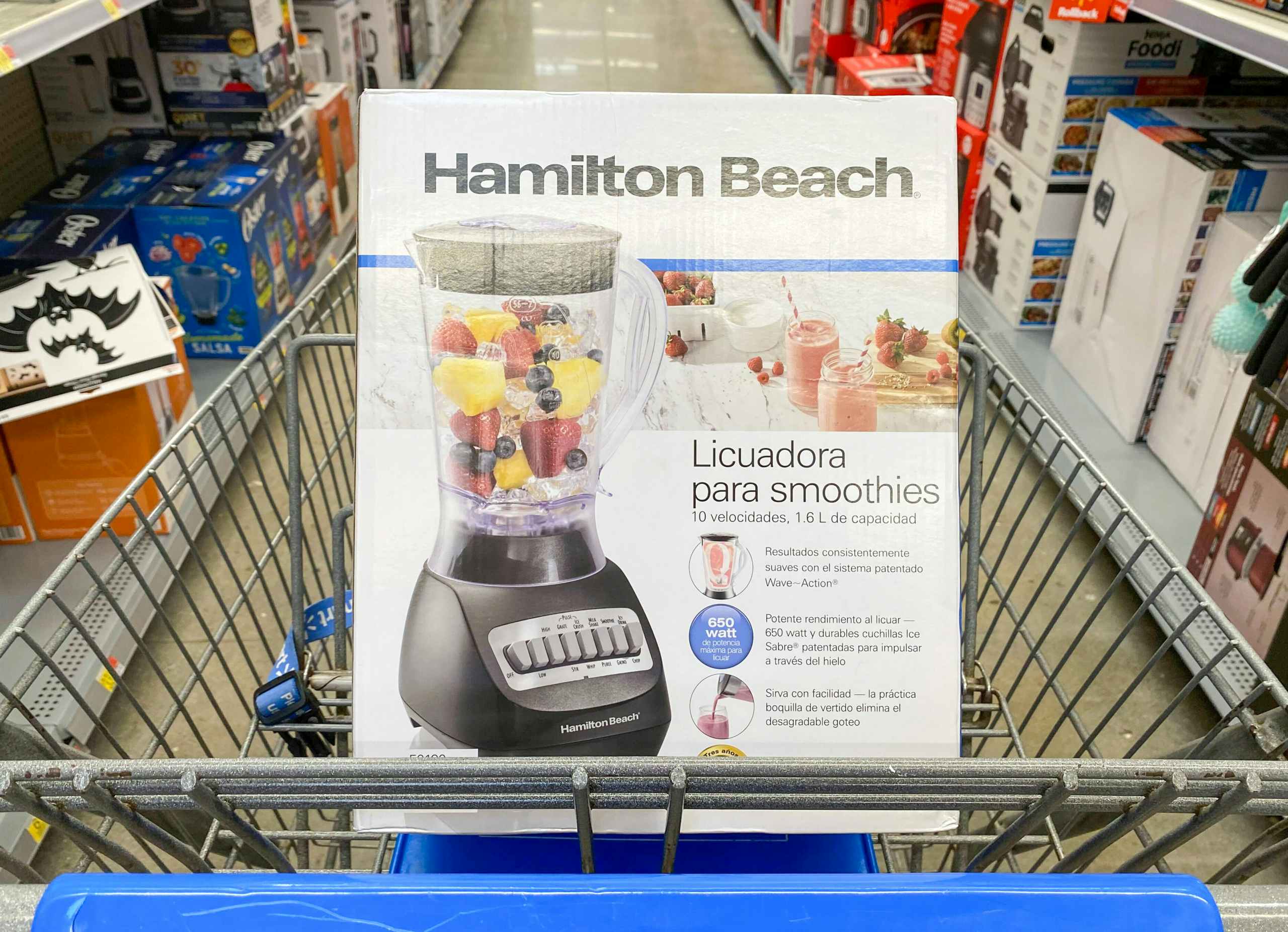 Hamilton Beach blender in a shopping cart at Walmart