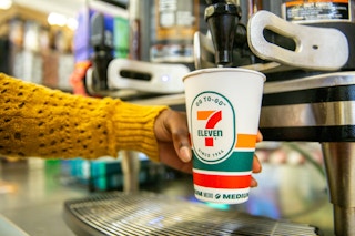 7 eleven kcl coffee model 19 1701805364 1701805365