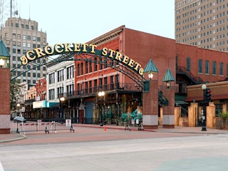 crockett street in downtown beaumont texas
