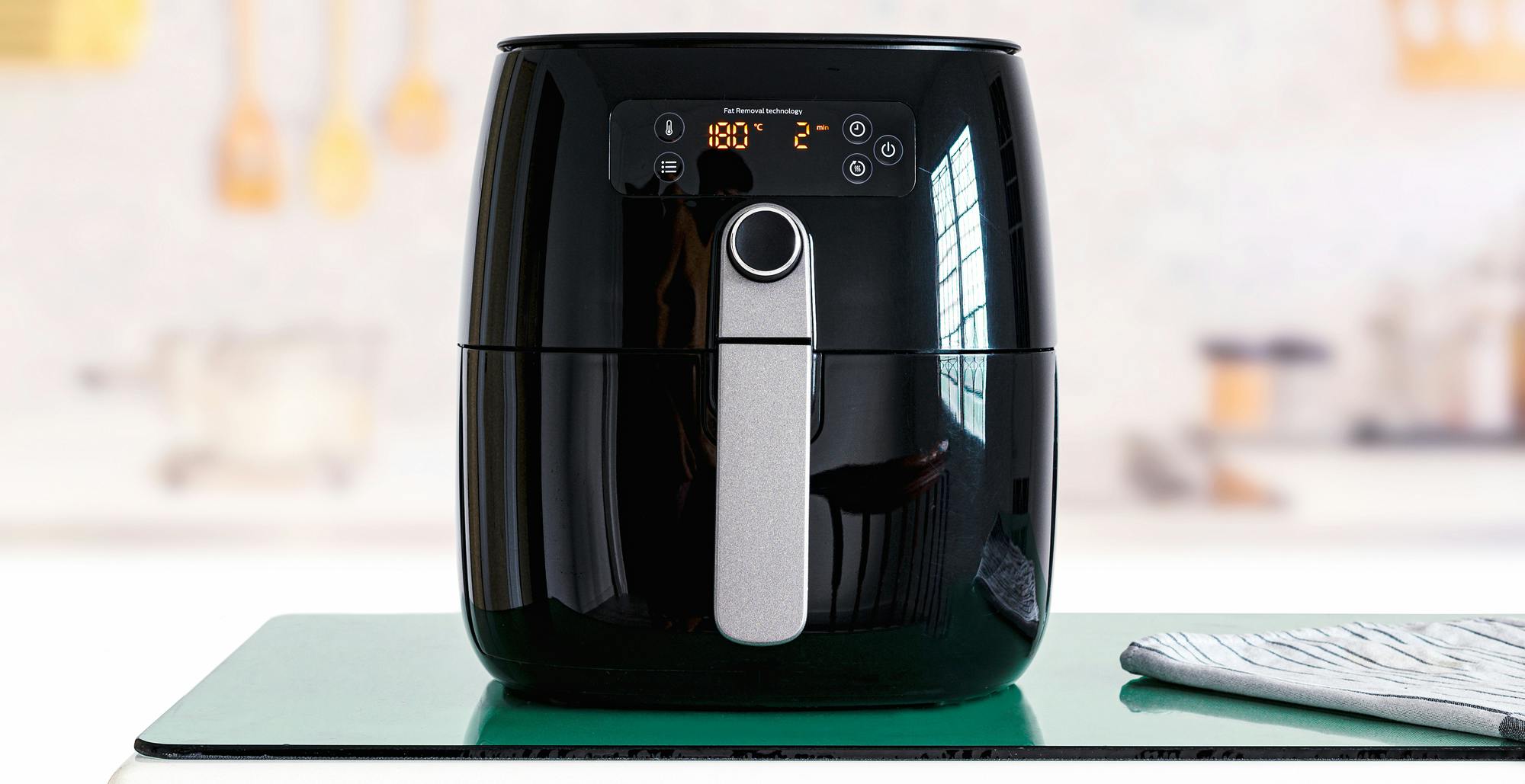 This Is the Easiest and Best Way to Clean an Air Fryer