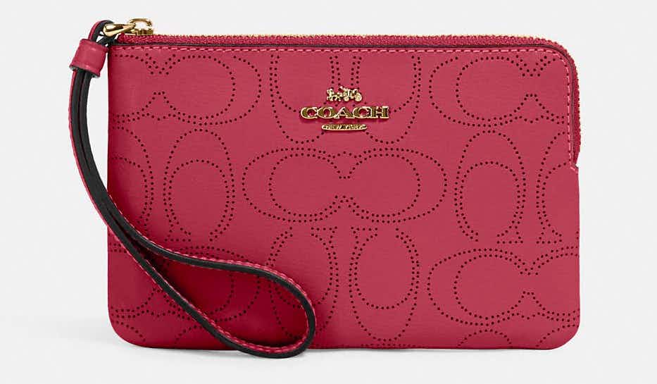 coach-outlet-wristlet-october-2022-1