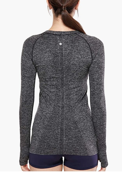 CRZ YOGA Women's Seamless Athletic Long Sleeve Workout Top in Black/White Slim Fit