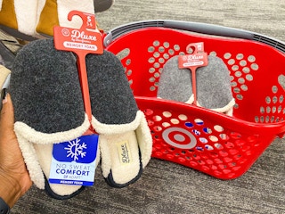 dluxe womens slippers target 2022 1 1665079060 1665079060 scaled