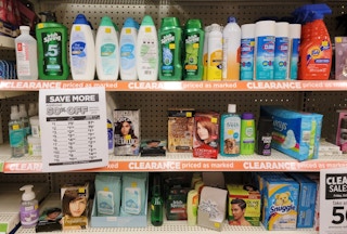 dollar general clearance aisle 10 2022 sv 1665243342 1665243342