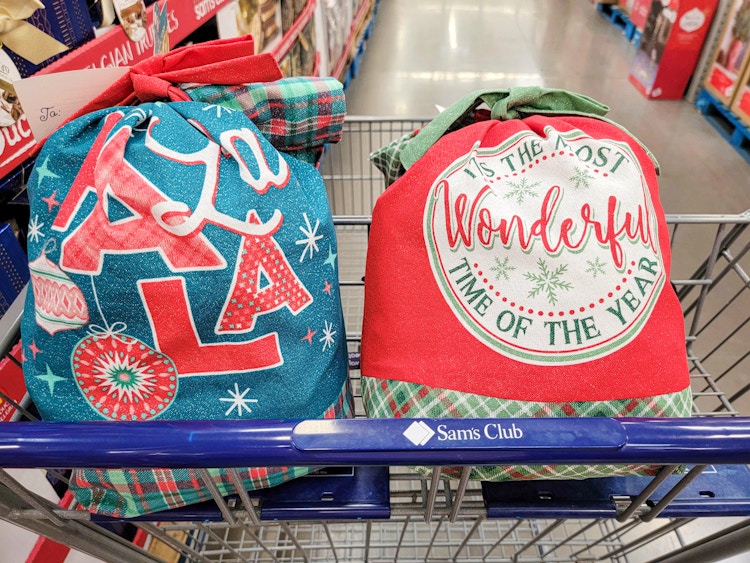 2 popcorn gift bags in a cart