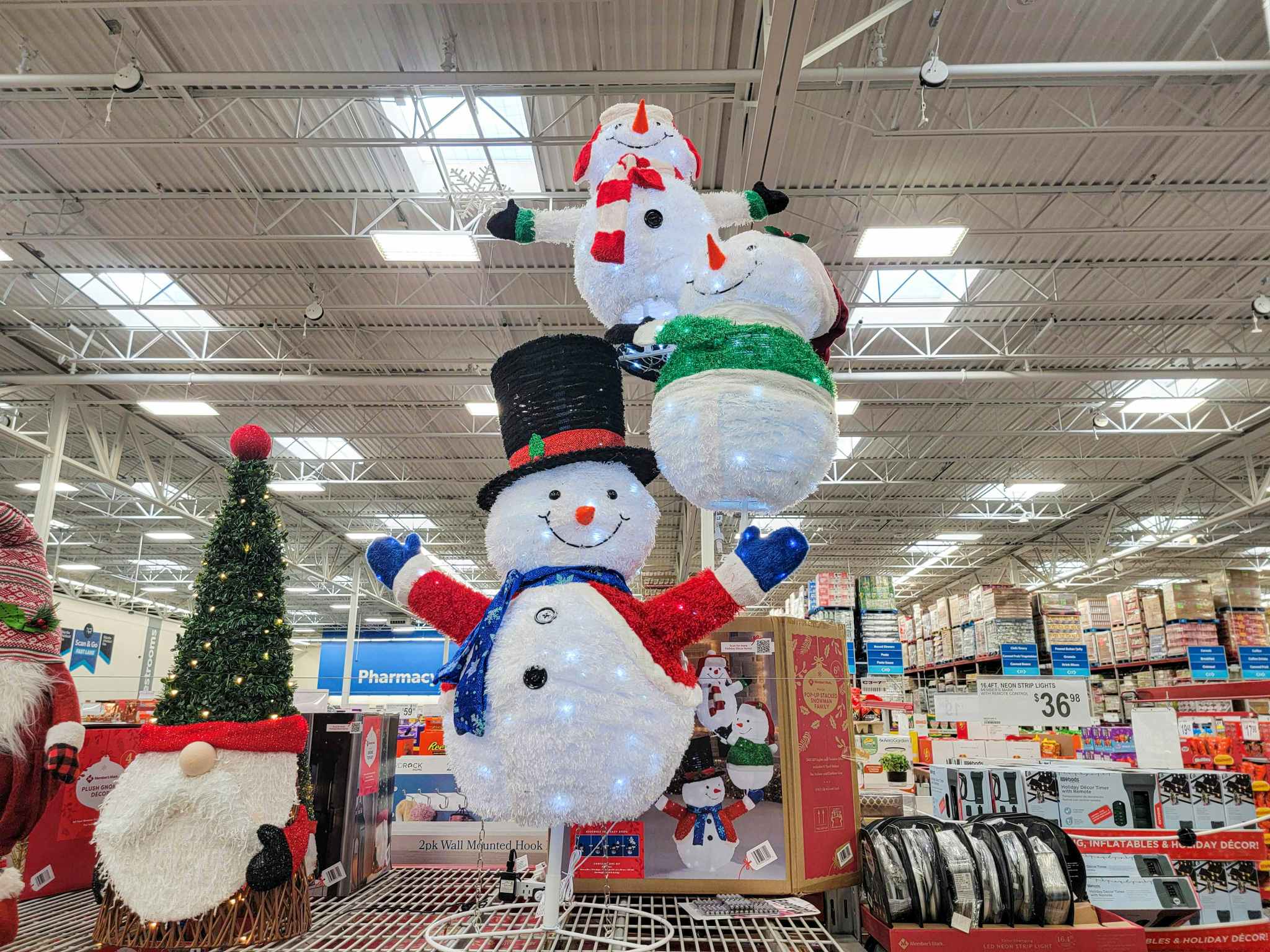 3 snowmen stacked, pre lit christmas decoration