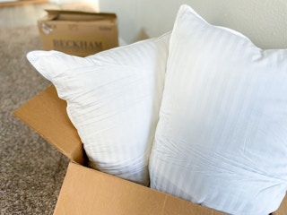 amazon beckham hotel pillows4 1668623690 1668623690