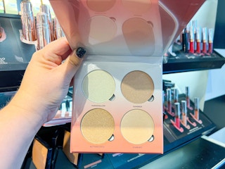 anastasia beverly hills glow kits sephora 2022 03 1668799111 1668799111