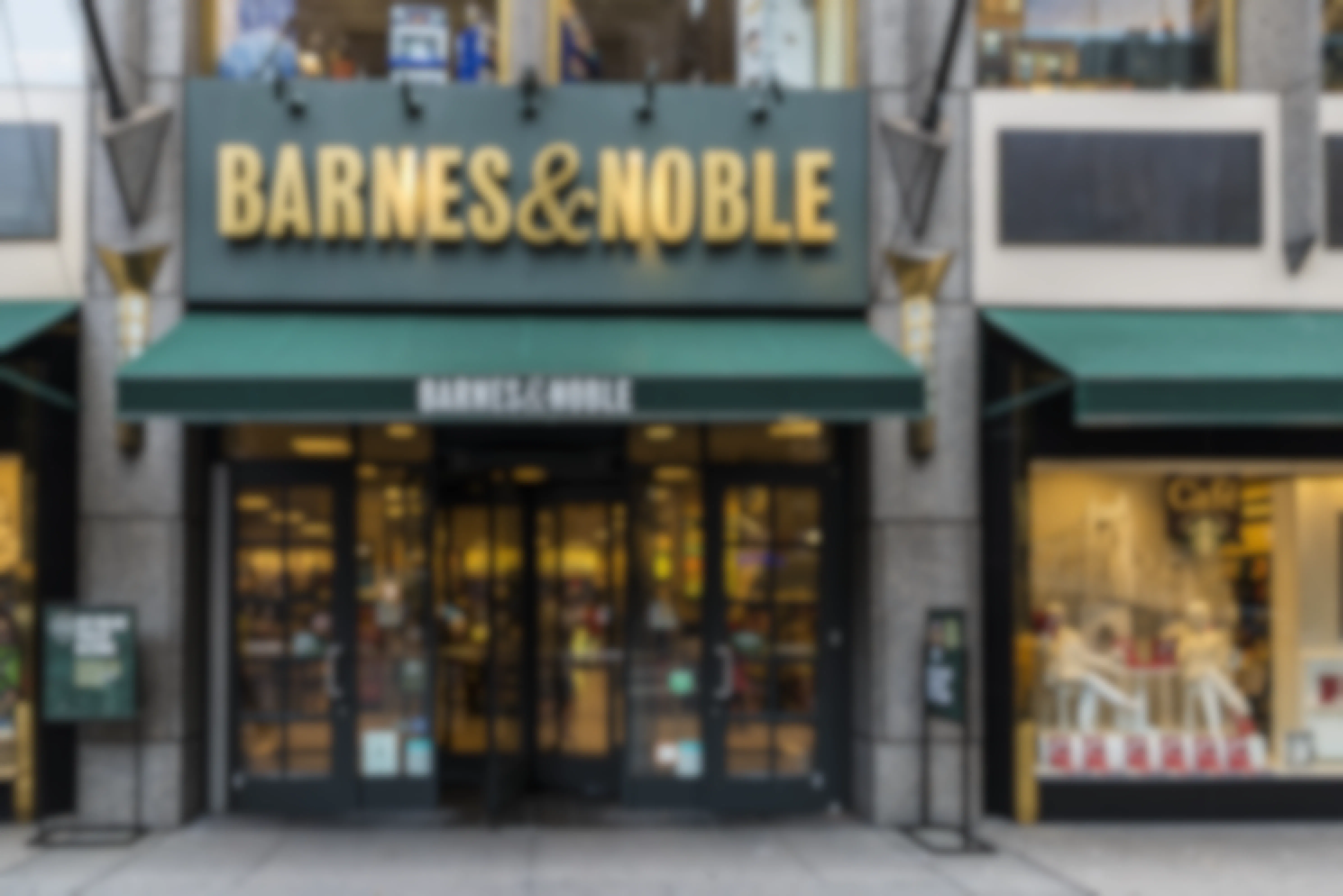 Barnes and Noble black friday store front