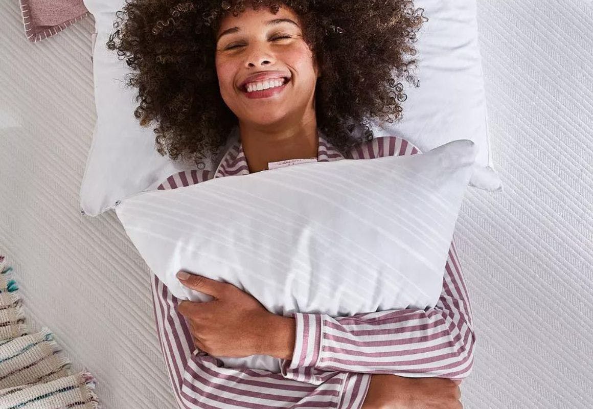 bed-pillows-target