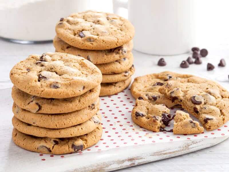 mrs. fields deluxe chocolate chip cookies sampler box