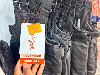 cat&jack-snow-bib-target