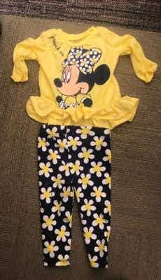 Minnie Mouse clothing set included in the Disney clothes recall